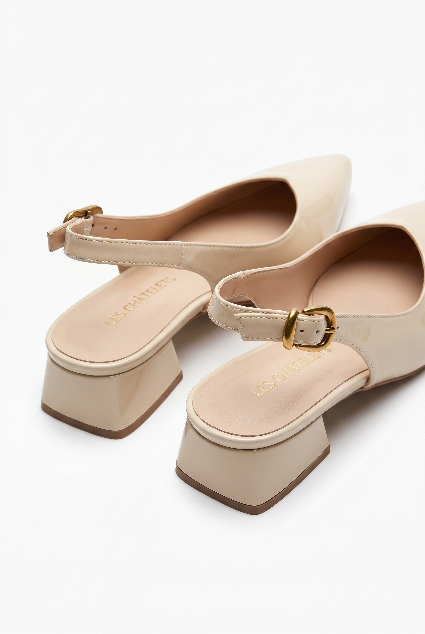 Été en Ville Bej Rugan Slingback Topuklu Ayakkabı – 5 cm Altın Toka | Sivri Burun Bilekten Bağlamalı