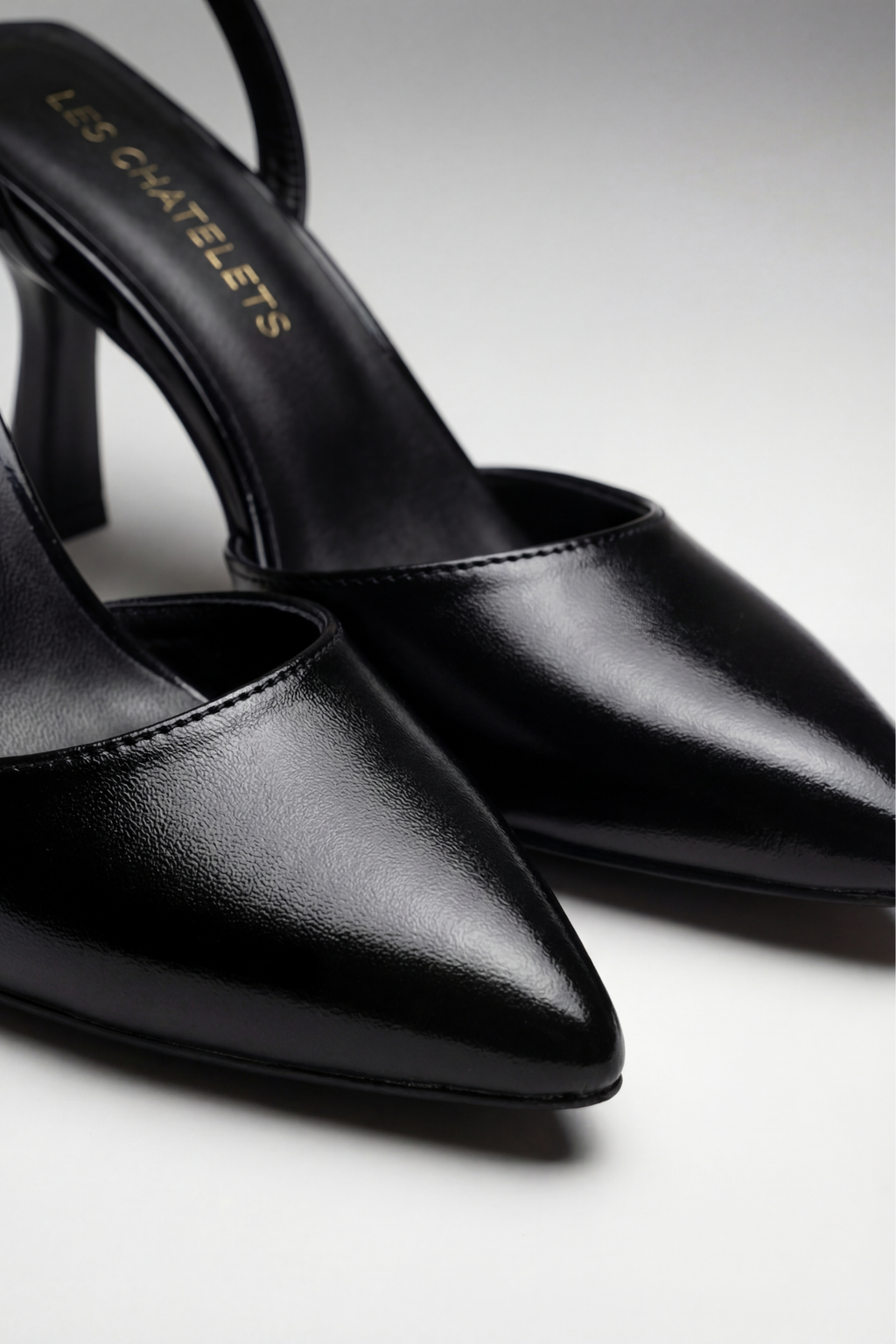 Points d’Attache – Siyah Rugan 9 cm Bilekten Bağlamalı Topuklu Ayakkabı