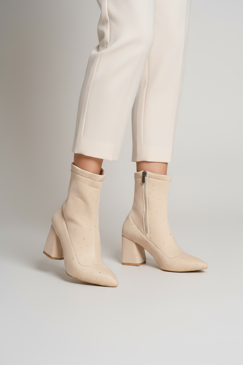 Brielfy Lumière Taş Detaylı Streç Topuklu Bot Bej