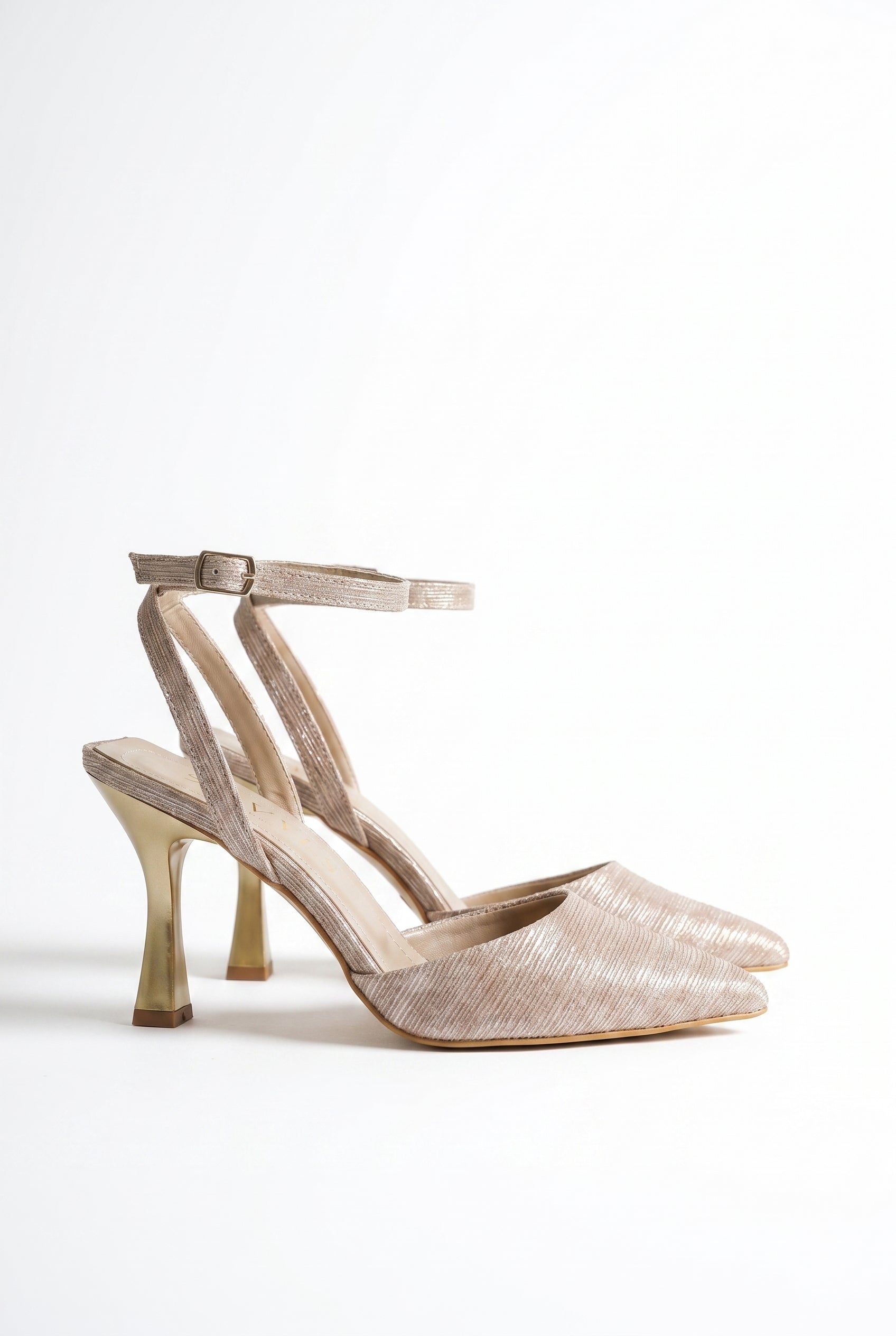 Reflets d’Instant – Rose Simli 9 cm Sivri Burun Slingback Topuklu Ayakkabı