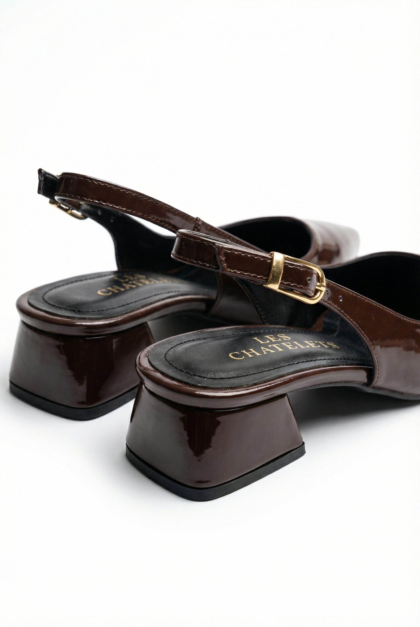 Les Souvenirs Portés Serisi Souvenir du Soir – Rugan Sivri Burun Slingback Topuklu Ayakkabı