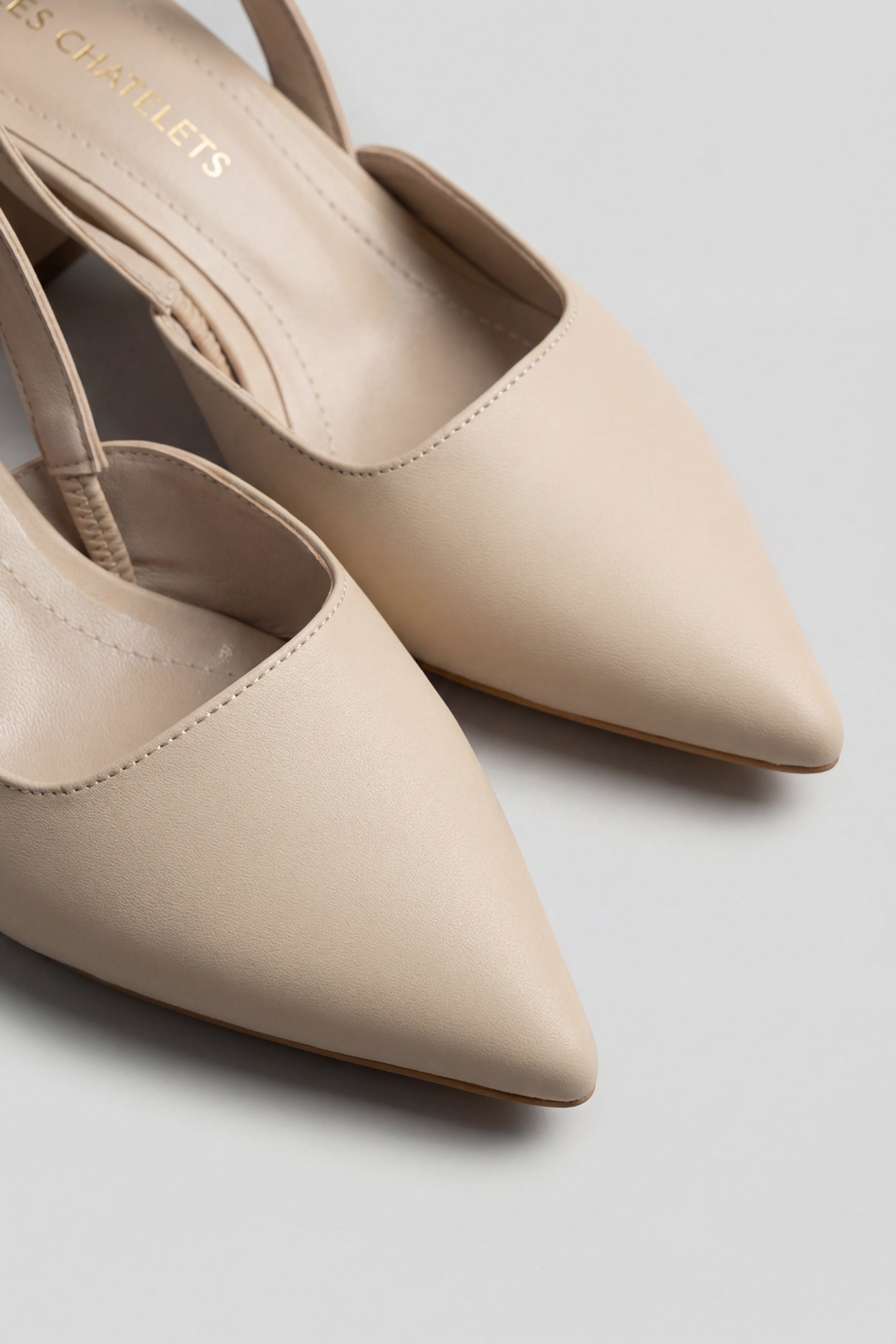 Les Instants Calmes – Bej Cilt 5 cm Sivri Burun Slingback Topuklu Ayakkabı