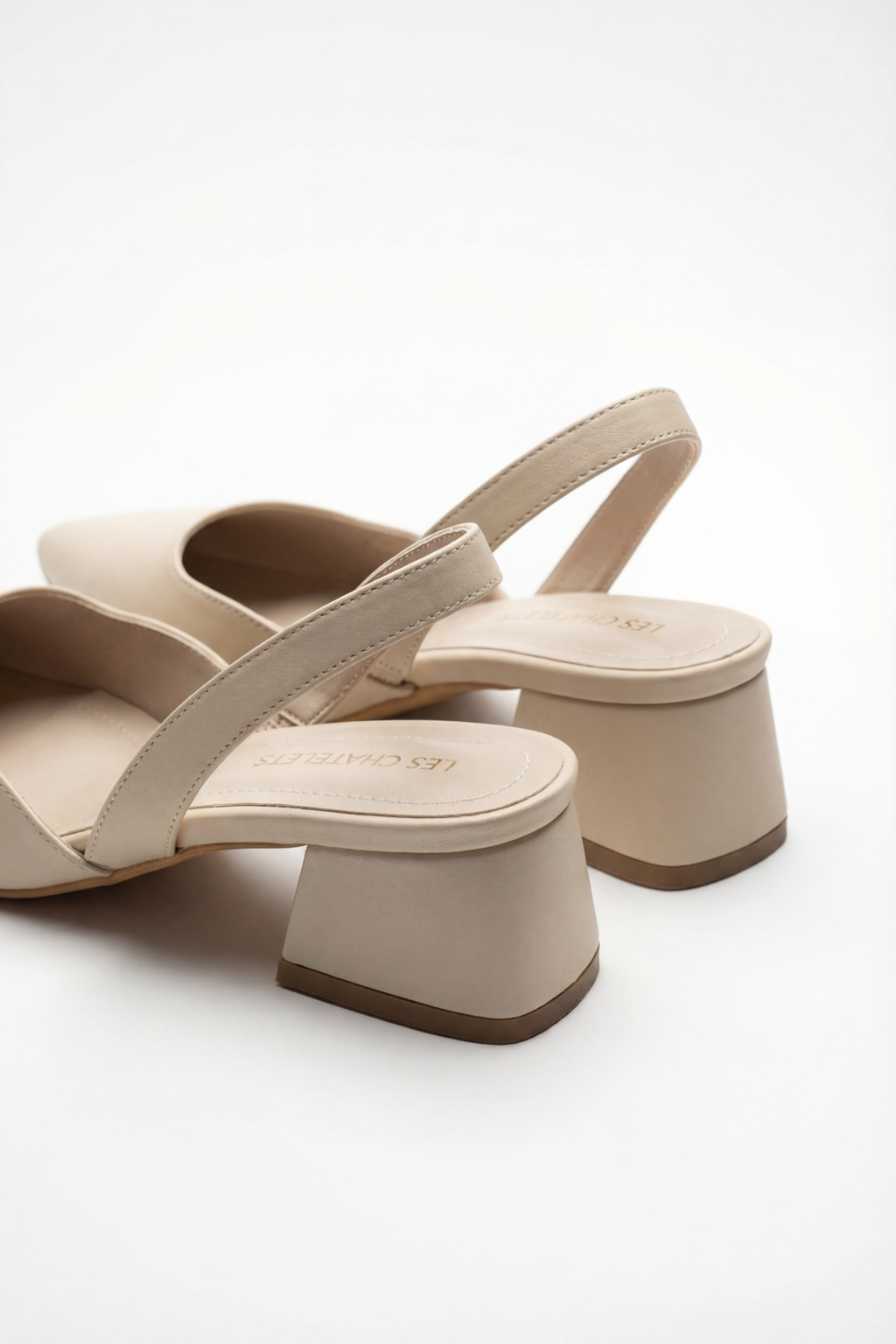 Les Instants Calmes – Bej Cilt 5 cm Sivri Burun Slingback Topuklu Ayakkabı