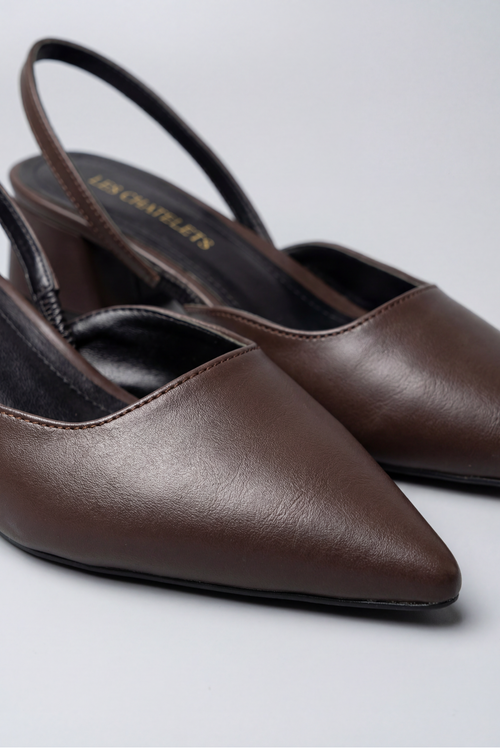 Les Instants Calmes – Kahverengi Cilt 5 cm Sivri Burun Slingback Topuklu Ayakkabı