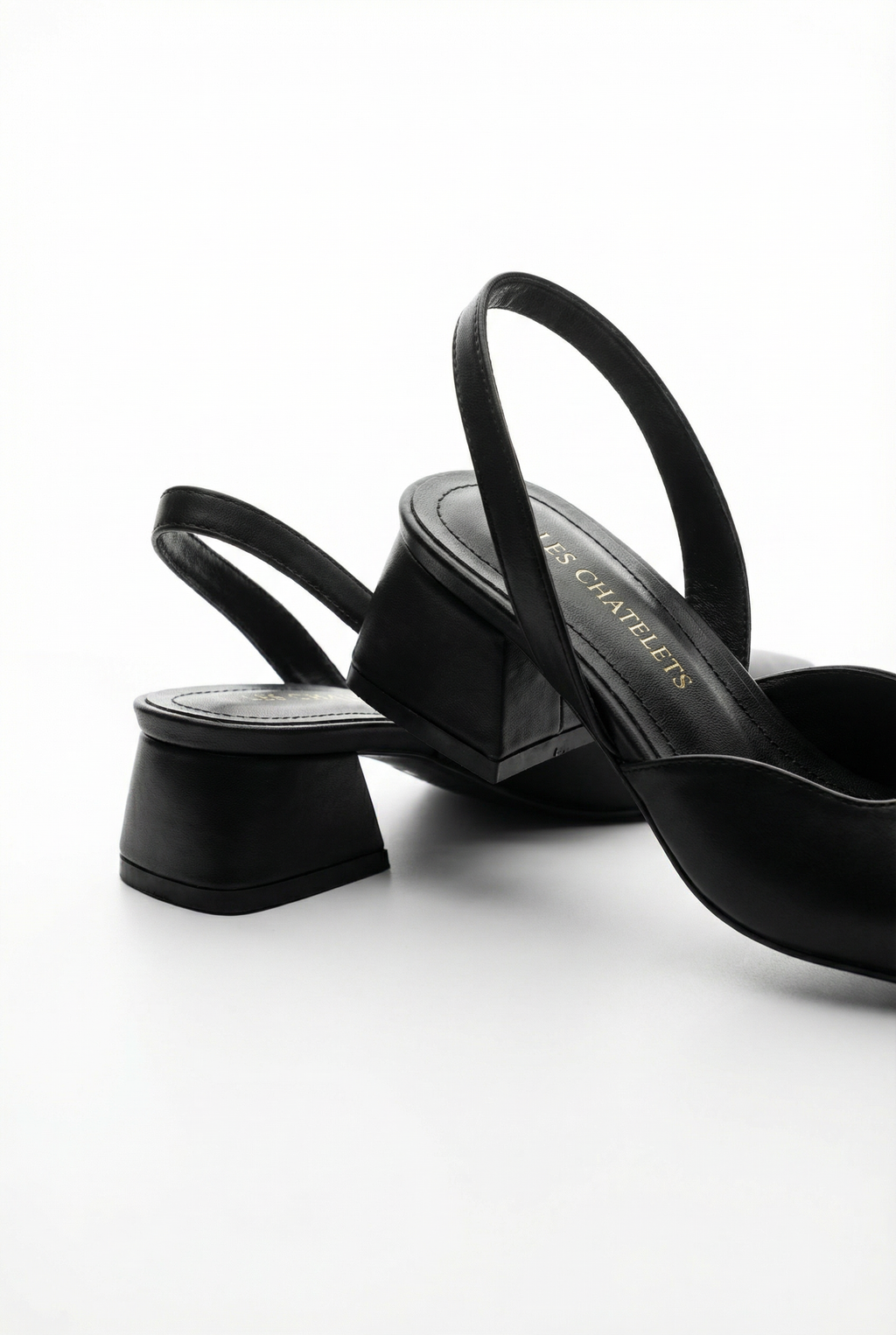 Les Instants Calmes – Siyah Cilt 5 cm Sivri Burun Slingback Topuklu Ayakkabı