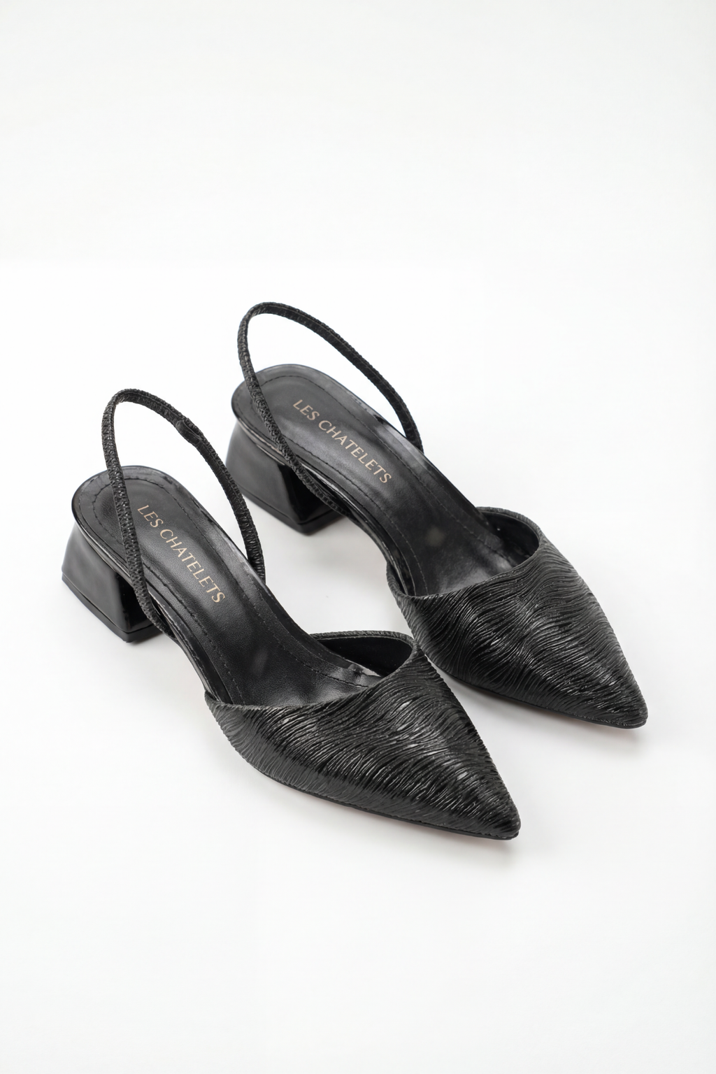 Reflets d’Instant – Siyah Simli 5 cm Sivri Burun Slingback Topuklu Ayakkabı