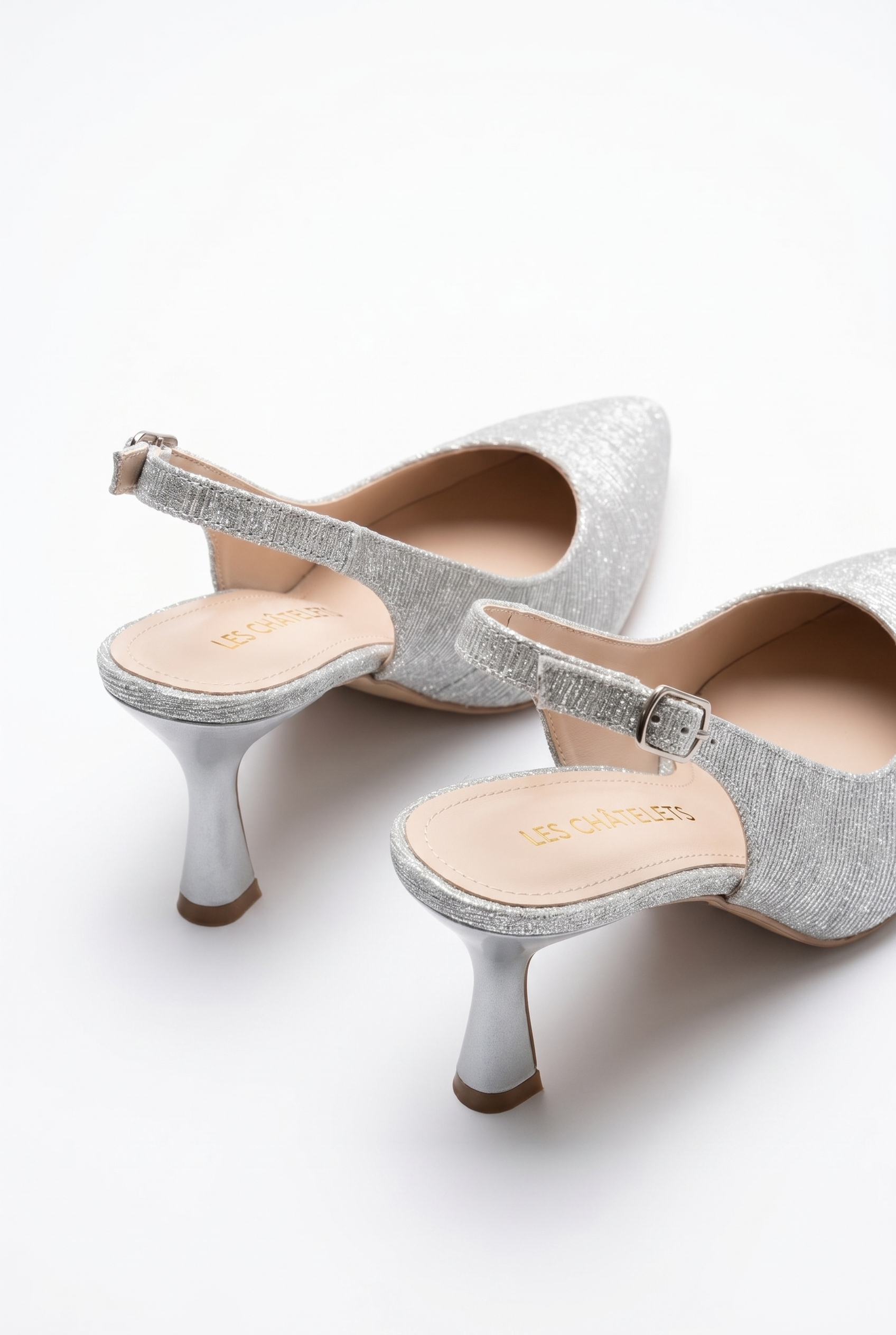Éclat de Nuit Gümüş Simli Stiletto Topuklu Ayakkabı – 9 cm | Sivri Burun Slingback