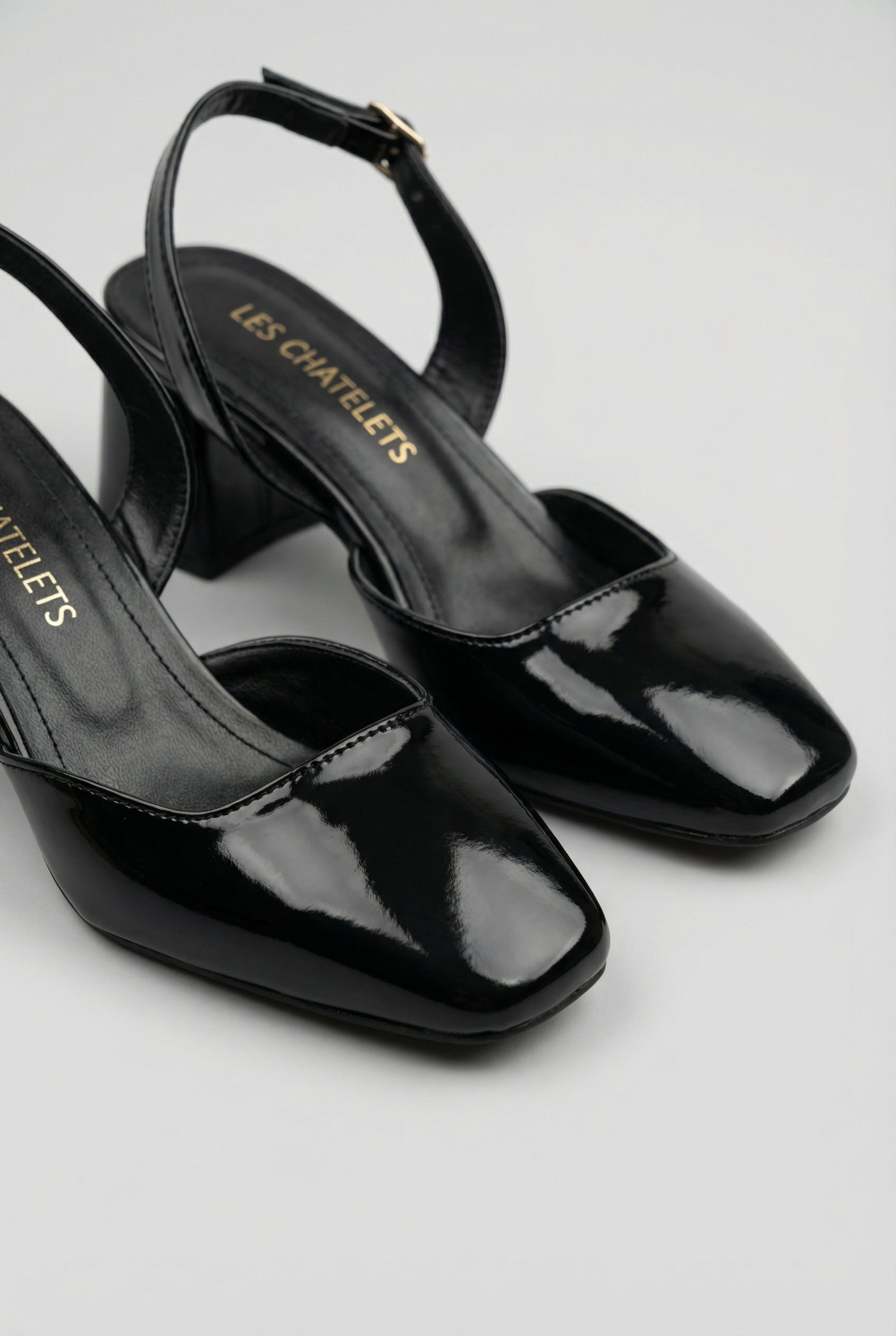 Décisions Nettes – Siyah Rugan 9 cm Kare Burun Slingback Topuklu Ayakkabı