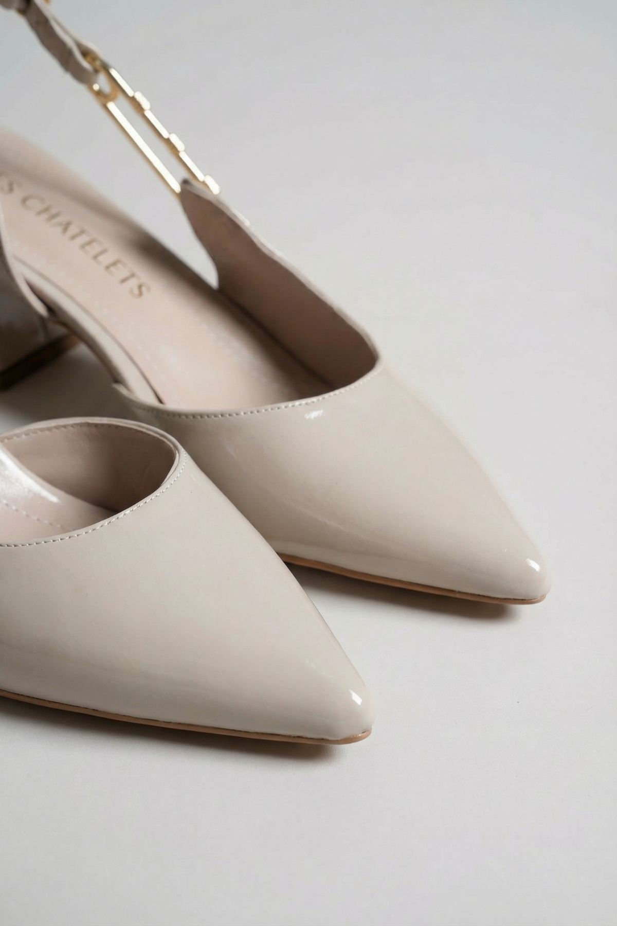 Les Souvenirs Portés Serisi Passage du Soir Bej Rugan 5 cm Sivri Burun Slingback Ayakkabı | Les Châtelets