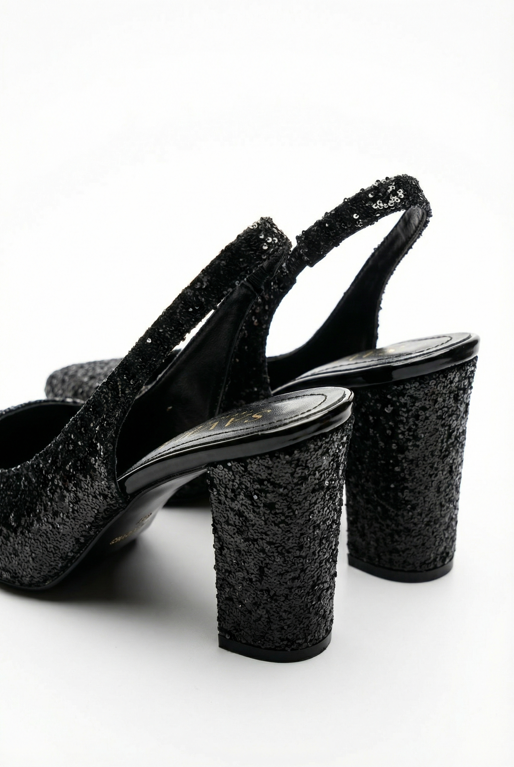 Éclats de Nuit – Siyah Simli Slingback 9 cm Topuklu Ayakkabı